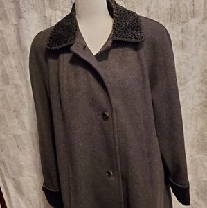 Gently used elegant coat.